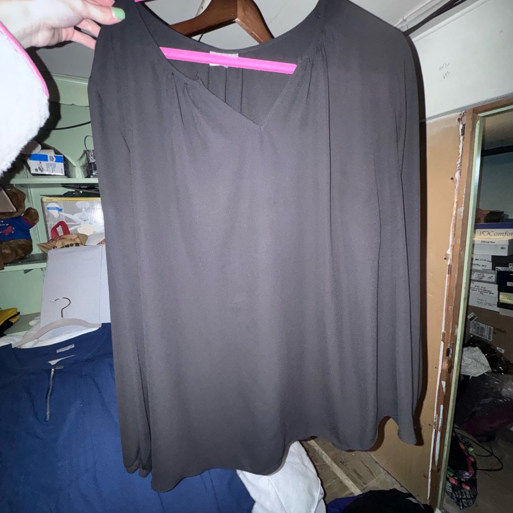 Women's Black V-Neck Long Sleeve Blouse